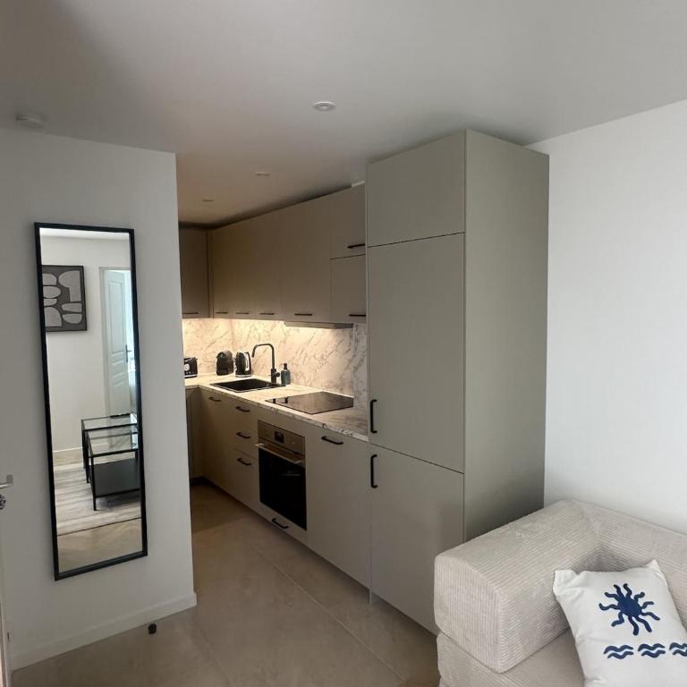 L'écrin Sanaryen - Chic two-room apartment in the heart of the Pkg alleys - Appartement 2 Chambres - 3