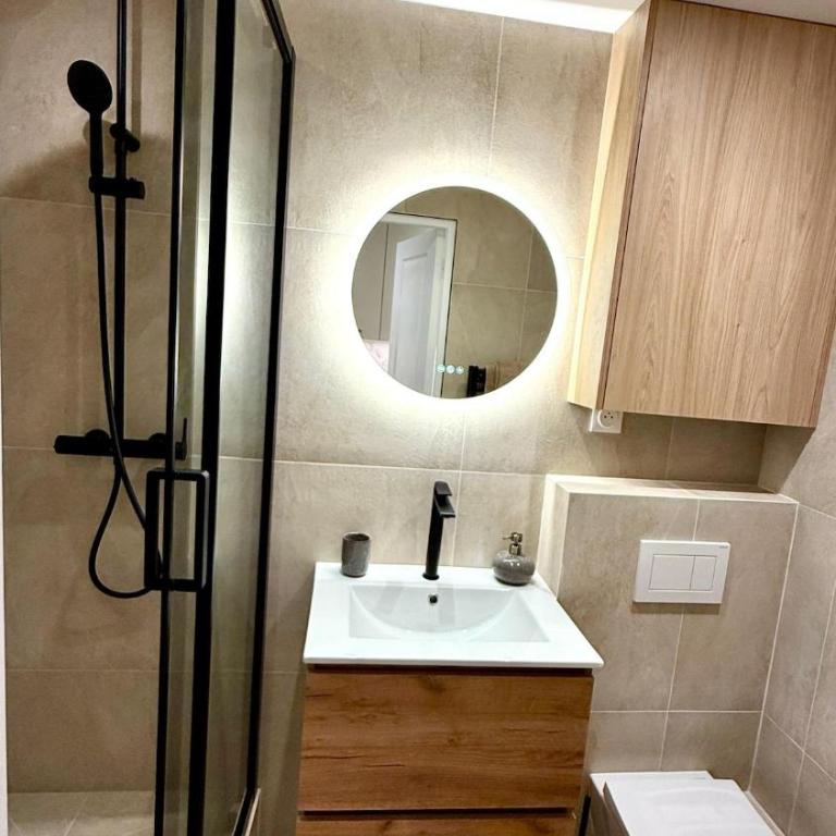 L'écrin Sanaryen - Chic two-room apartment in the heart of the Pkg alleys - Appartement 2 Chambres - 17