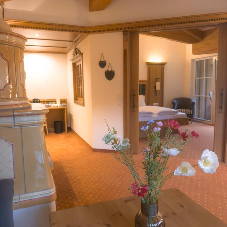 ALPURA Allgäu - Hotel, Gym & Sauna - Suite mit Bergblick - 5