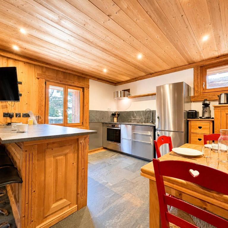 Chalets Des Coeurs - Appartement de charme au coeur du village MAE-7694 - Apartment - 7