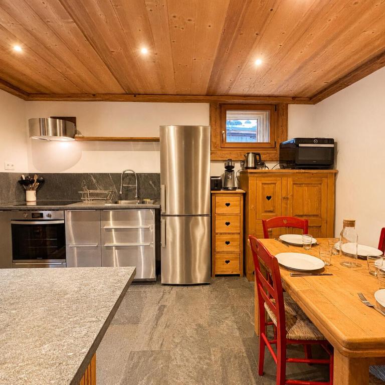 Chalets Des Coeurs - Appartement de charme au coeur du village MAE-7694 - Apartment - 10