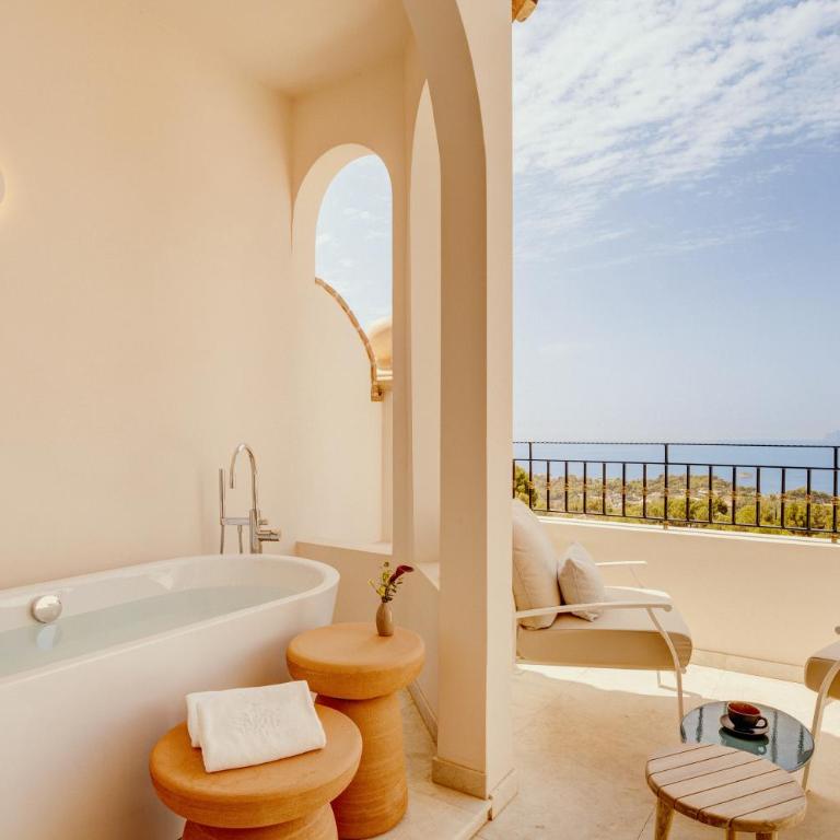 ZEM Wellness Clinic Altea - 5 Stars Grand Luxury - Habitación Doble Deluxe Premium con vistas al mar - 1 o 2 camas - 1