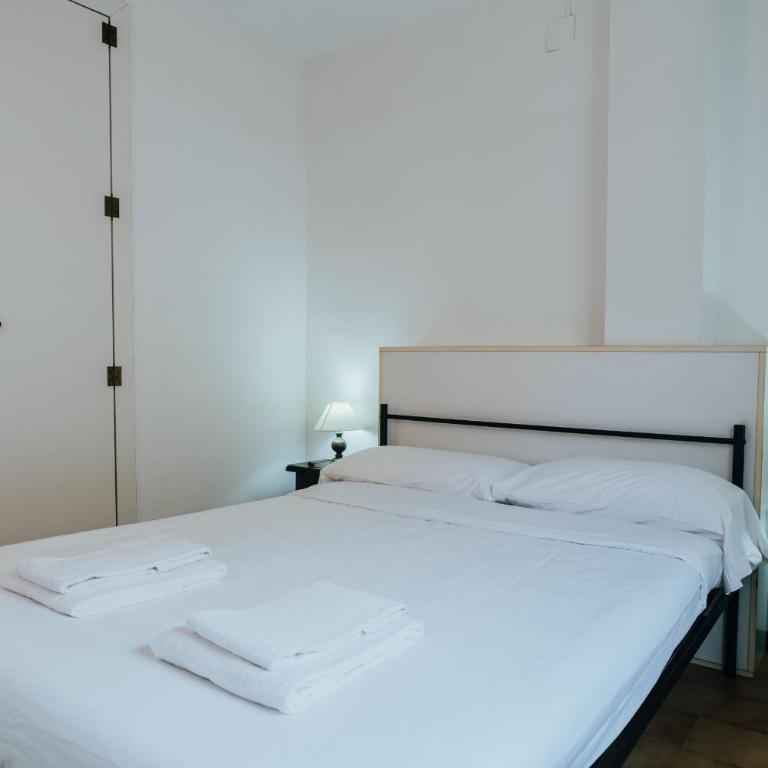 WELCS APARTAMENTO 437 EMP con terraza junto al mar - Apartamento con balcón - 9
