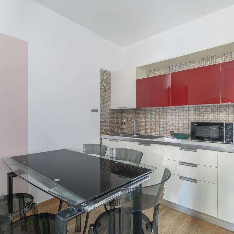 Lively Home - 3 bedrooms apt 2 steps from Campo san Lio - Appartamento con 3 Camere da Letto - 4