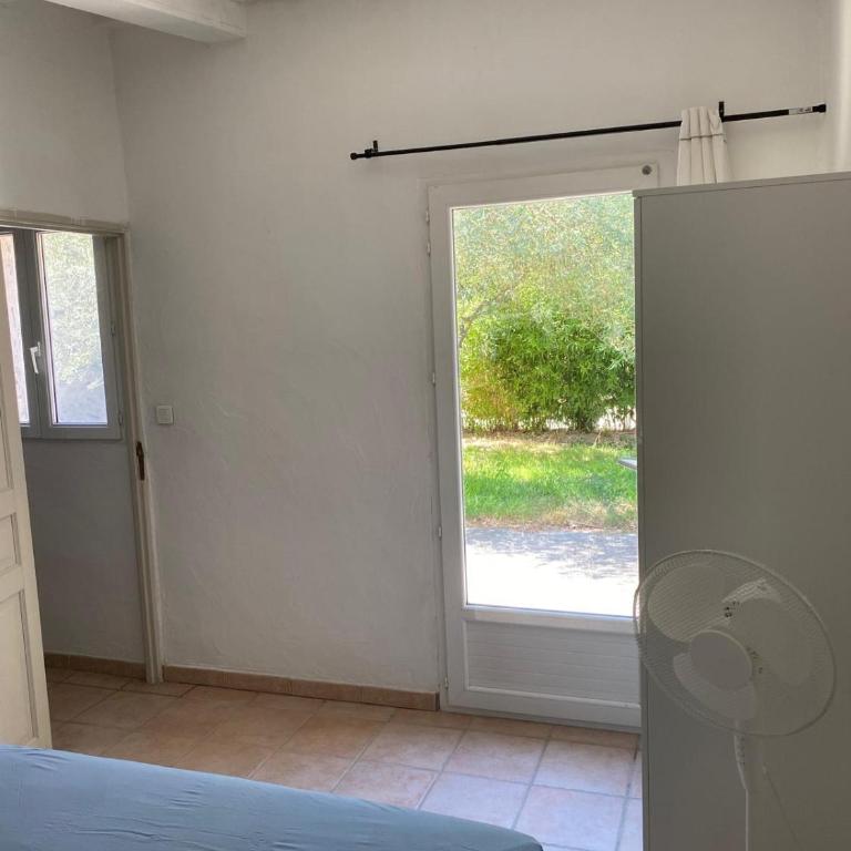 Mazet 2 chambres Île de la Barthelasse Avignon - Maison 2 Chambres - 10