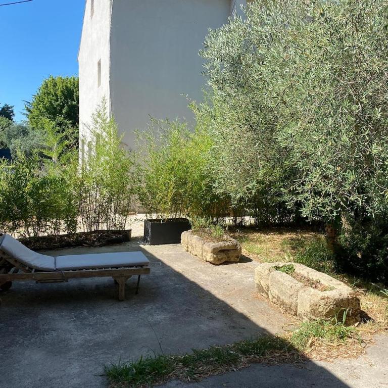Mazet 2 chambres Île de la Barthelasse Avignon - Maison 2 Chambres - 32