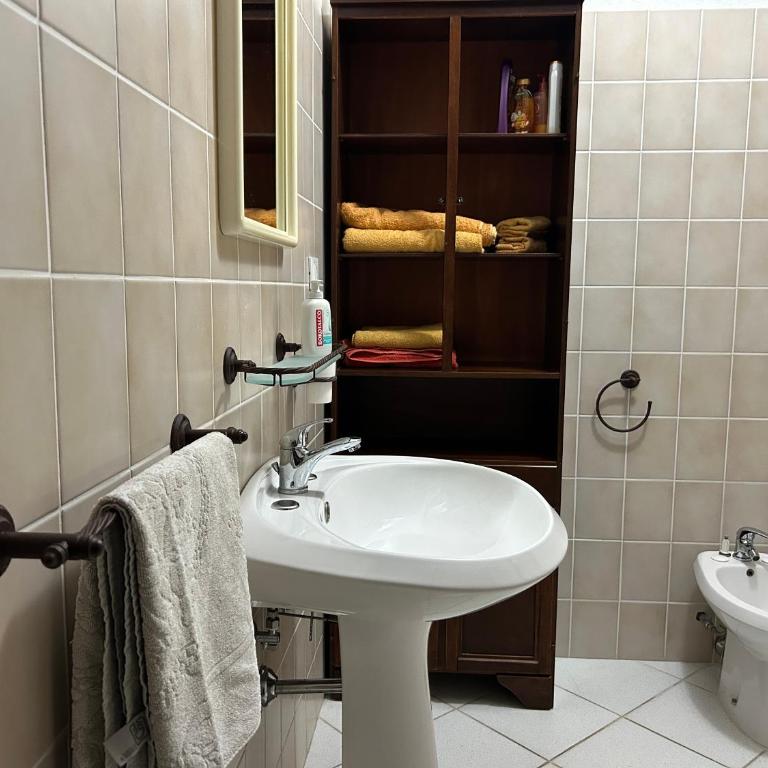 Orosei Vacanze Ampio Appartamento con Veranda - Appartamento con 2 Camere da Letto - 11