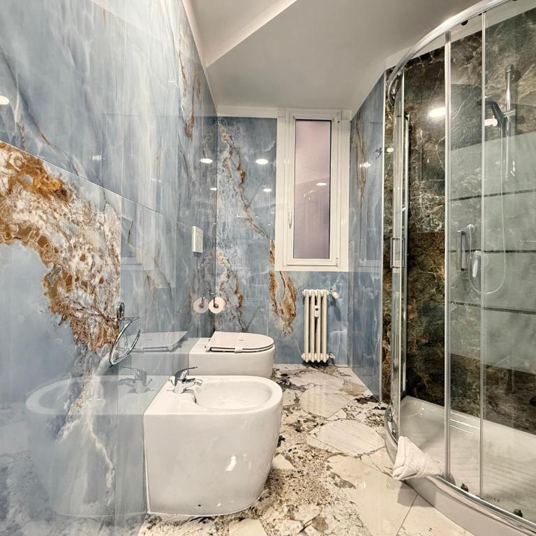 Bologna Guest House Roma - Familienzimmer mit eigenem Bad - 10
