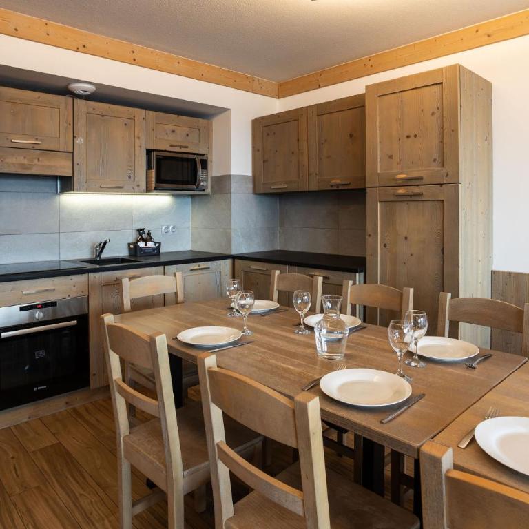Residence Le Roc Noir by Alpapart - Appartement en Duplex - 11