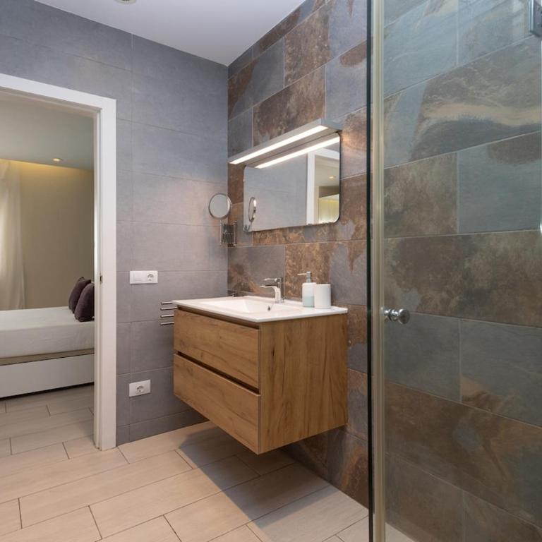 Hemma Suites - Apartamento de 3 dormitorios - 89