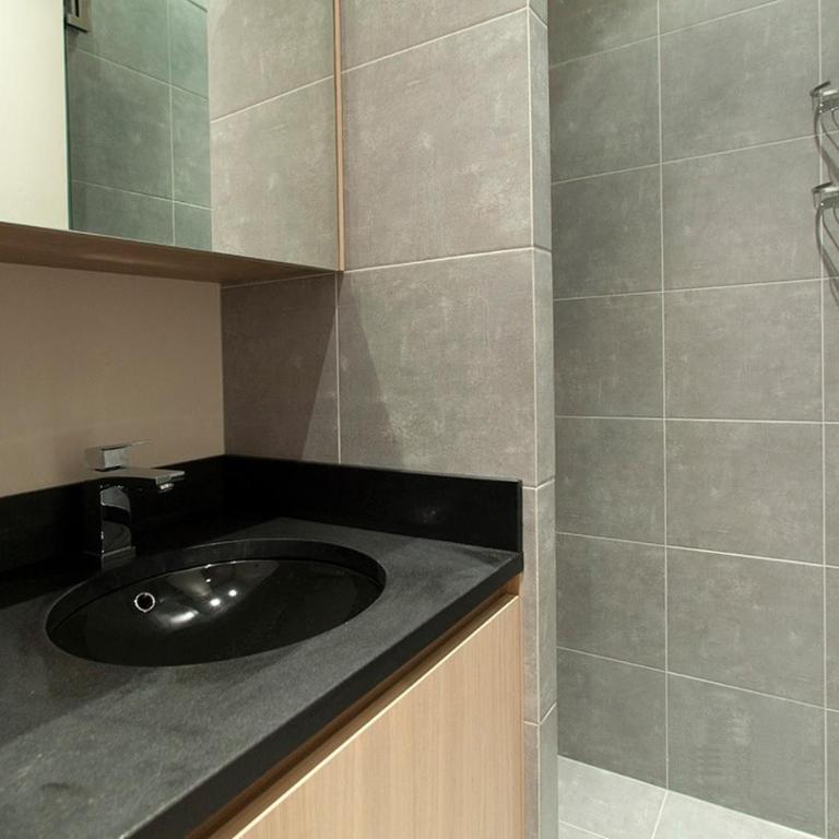 Cosy 1BR apartment with AC, next to Avenue Montaigne - Appartement 2 Chambres - 13