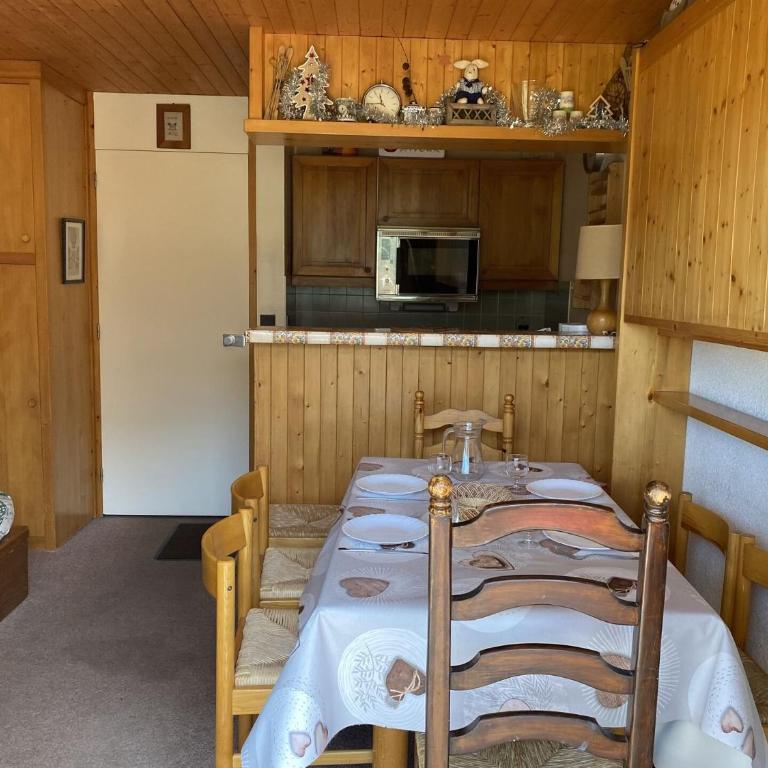 Résidence Le Genevrier - Studio pour 4 personnes en plein centre de Méribel dans une résidence calme MAE-7141 - Monolocale - 7