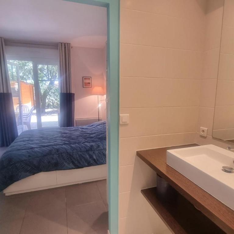 Large family apart with garden close to the beach - Apartment - 10