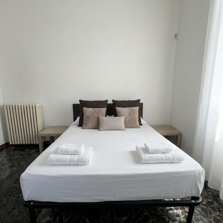 Wood Room Miraflorence - Double Room - 1