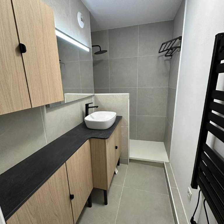 Chartrons duplex avec blacon et parking Bordeaux - Appartement 2 Chambres - 4