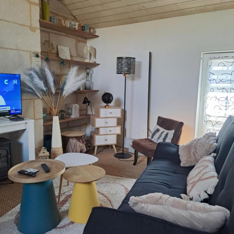Atypique Saumur 80 m2 joli appartement 2 à 7 pers familial rénové entier 3 chambres hyper centre - Appartement 3 Chambres - 16