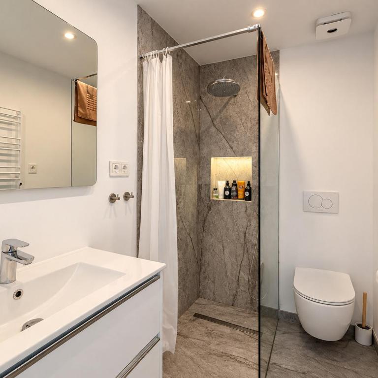 Adosado frente al mar, piscina y bbq en Calahonda Mijas - Dona lola 103 B - Casa Vacacional de 3 dormitorios - 28
