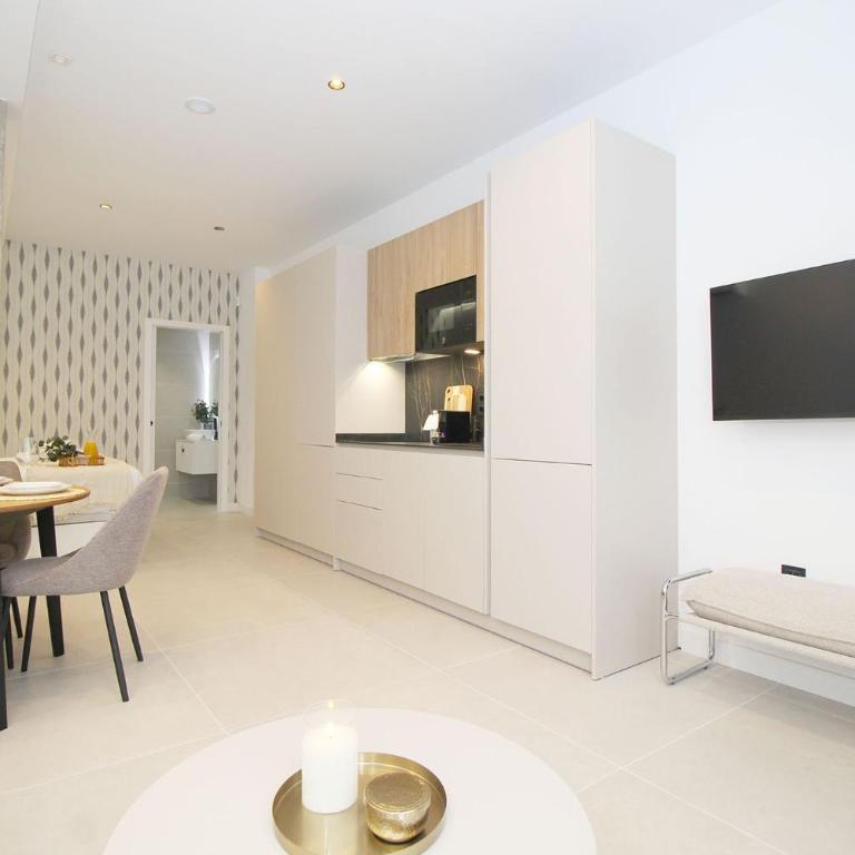 Pereda Boutique Suites Playa de Pedregalejo - Suite Familiar - 25