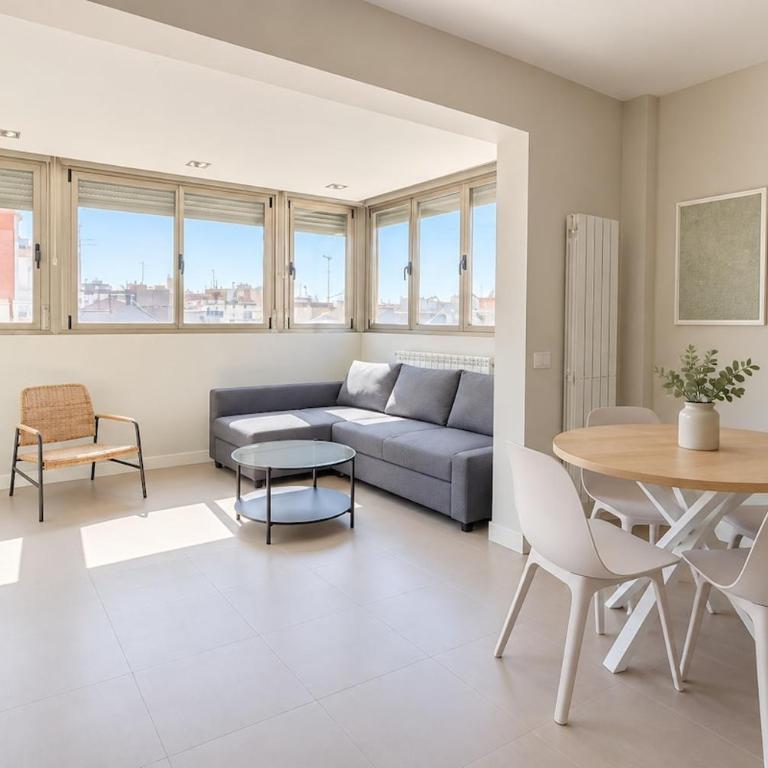 Apartamento con balcón y parking para 6 - Appartement 2 Chambres avec Balcon - 1