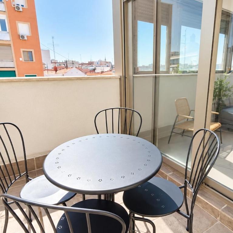 Apartamento con balcón y parking para 6 - Appartement 2 Chambres avec Balcon - 7