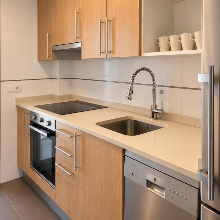Apartamento con balcón y parking para 6 - Appartement 2 Chambres avec Balcon - 10