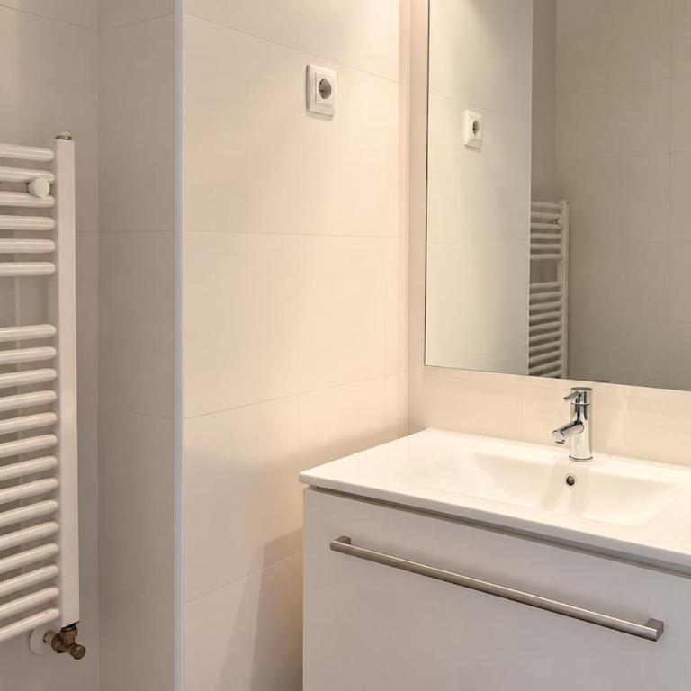 Apartamento con balcón y parking para 6 - Appartement 2 Chambres avec Balcon - 15