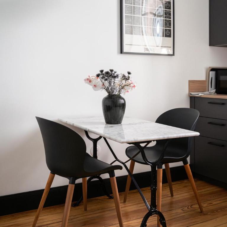 Chez Charlotte - Neuf - Haut de Gamme - Tram - Proche centre-ville - Tout confort - Apartment mit 1 Schlafzimmer - 14