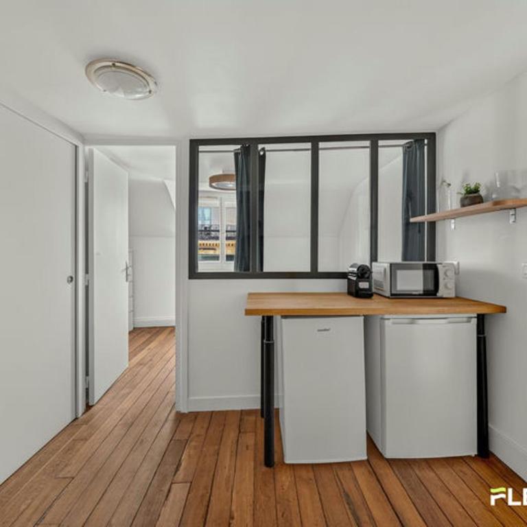 Charming 1BR between Trinité & Opéra Paris 9è - Apartment - 17