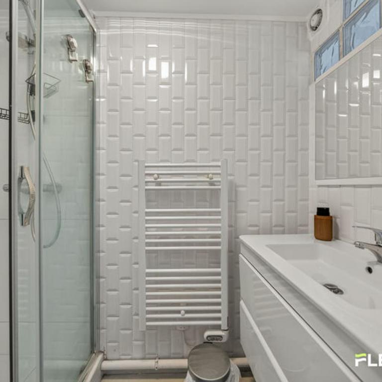 Charming 1BR between Trinité & Opéra Paris 9è - Apartment - 18