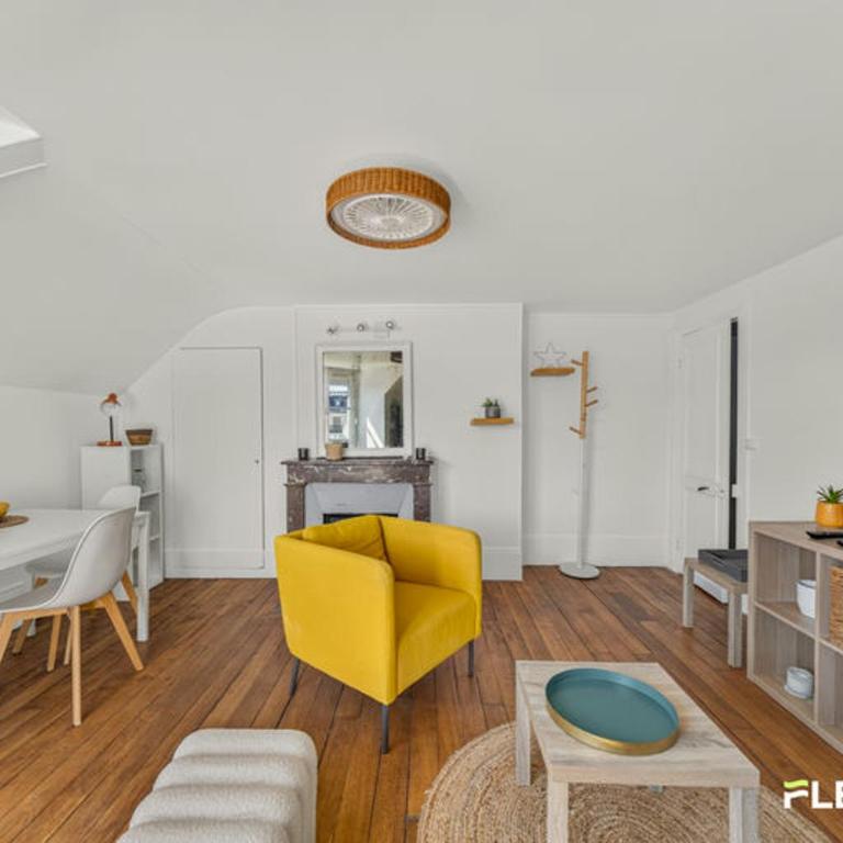 Charming 1BR between Trinité & Opéra Paris 9è - Apartment - 9
