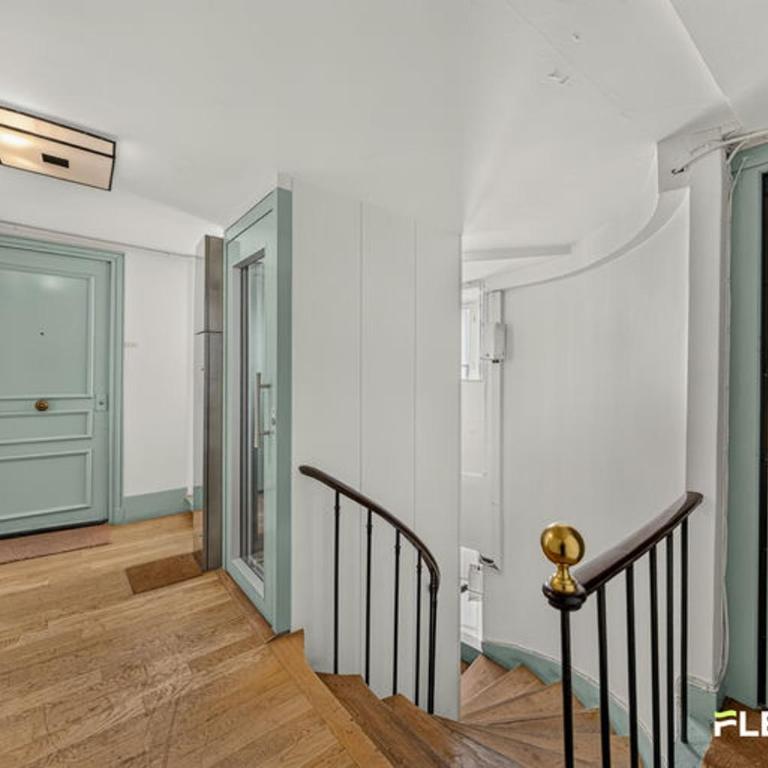 Charming 1BR between Trinité & Opéra Paris 9è - Apartment - 23