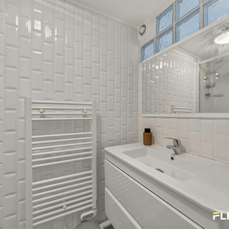 Charming 1BR between Trinité & Opéra Paris 9è - Apartment - 19