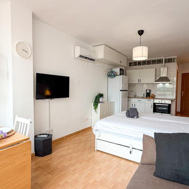 Modern Studio, 400m to beach, Pool - Estudio - 7