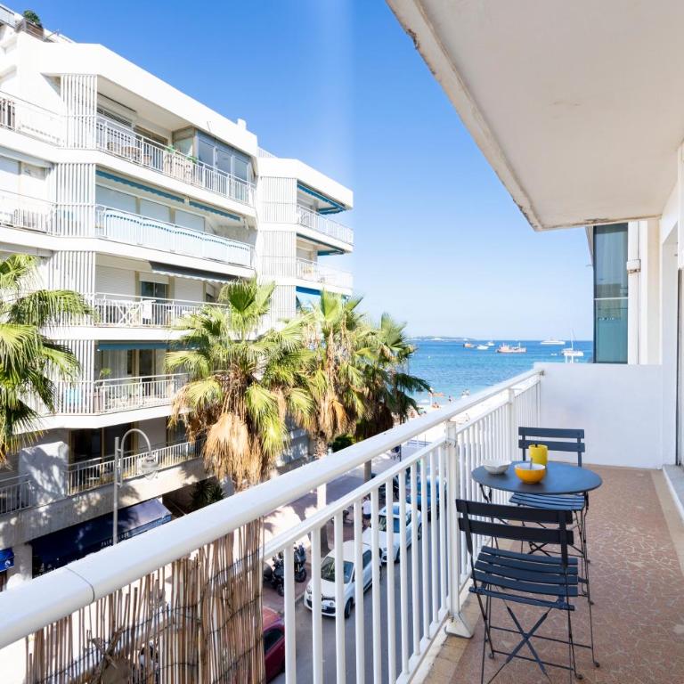 LE PALM BEACH aperçu mer avec balcon et proche des plages - Appartement 2 Chambres - Vue sur Mer - 4