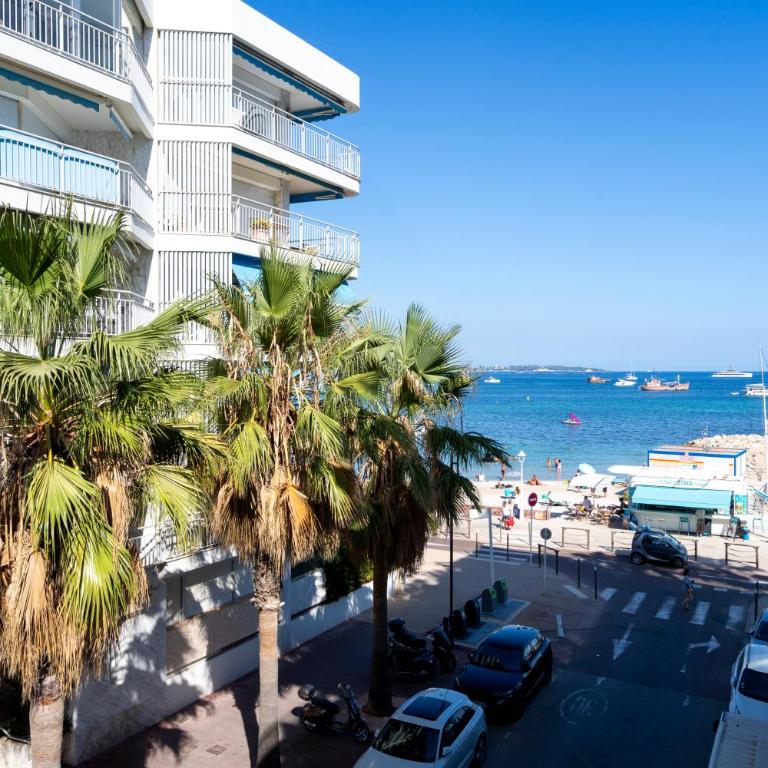 LE PALM BEACH aperçu mer avec balcon et proche des plages - Appartement 2 Chambres - Vue sur Mer - 5