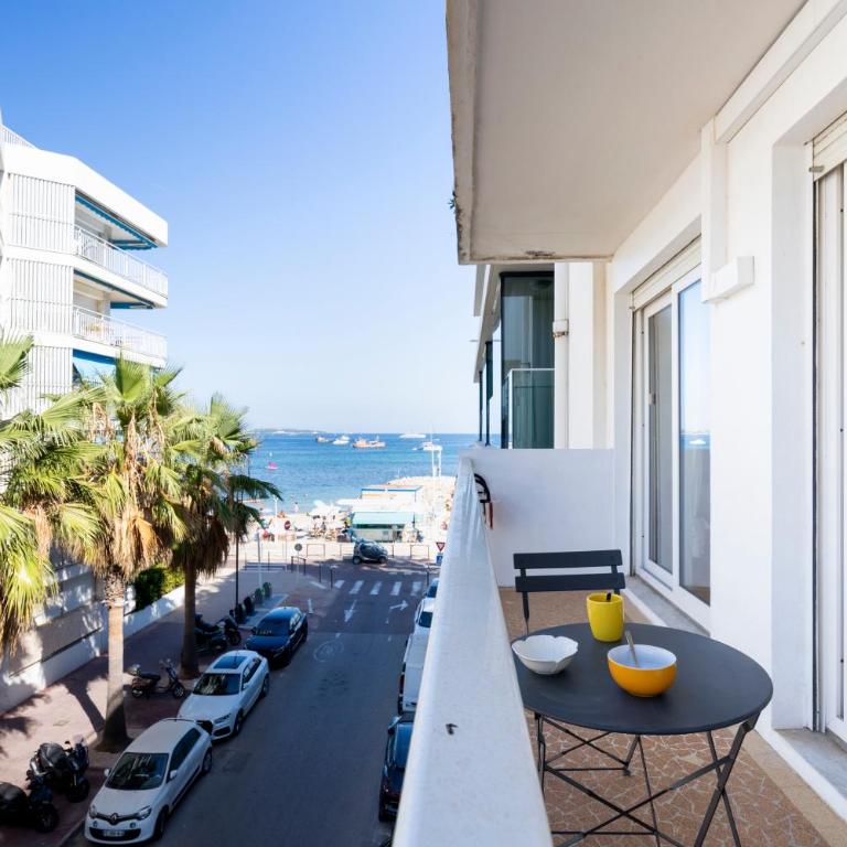 LE PALM BEACH aperçu mer avec balcon et proche des plages - Appartement 2 Chambres - Vue sur Mer - 7