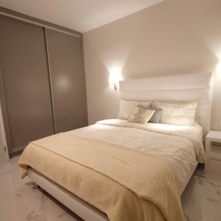 Luxury Apartments in first beach line with pool - Apartamento con vistas al mar - 9