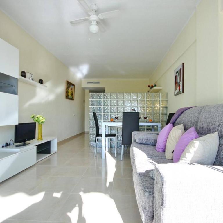 Studio in beachfront complex in El Duque area, Costa Adeje - One-Bedroom Apartment - 1