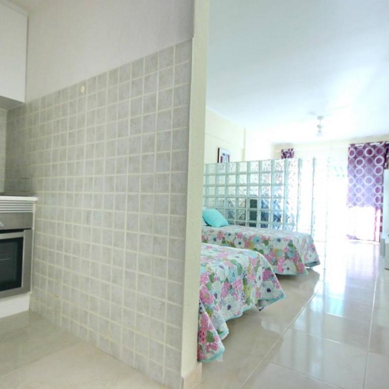 Studio in beachfront complex in El Duque area, Costa Adeje - One-Bedroom Apartment - 10