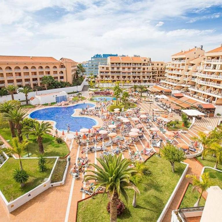Two bedroom apartment in beachfront complex with pool in Playa de Las Américas. - Apartamento de 2 dormitorios - 5