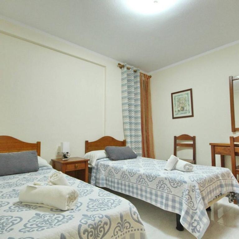 Two bedroom apartment in beachfront complex with pool in Playa de Las Américas. - Apartamento de 2 dormitorios - 16