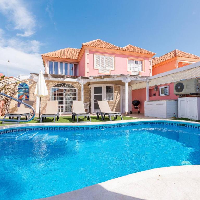 Nice 3 Bedroom Villa in El Duque - Villa de 3 dormitorios - 1