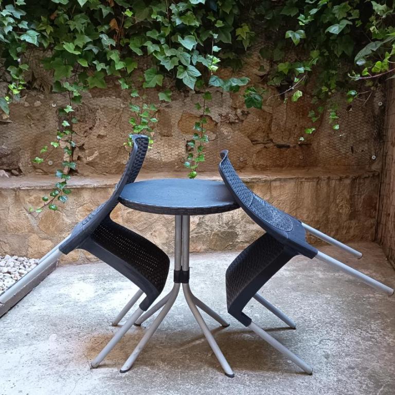 Hostal Escala Luna Salamanca - Habitación Doble con baño privado - 1 o 2 camas - 7