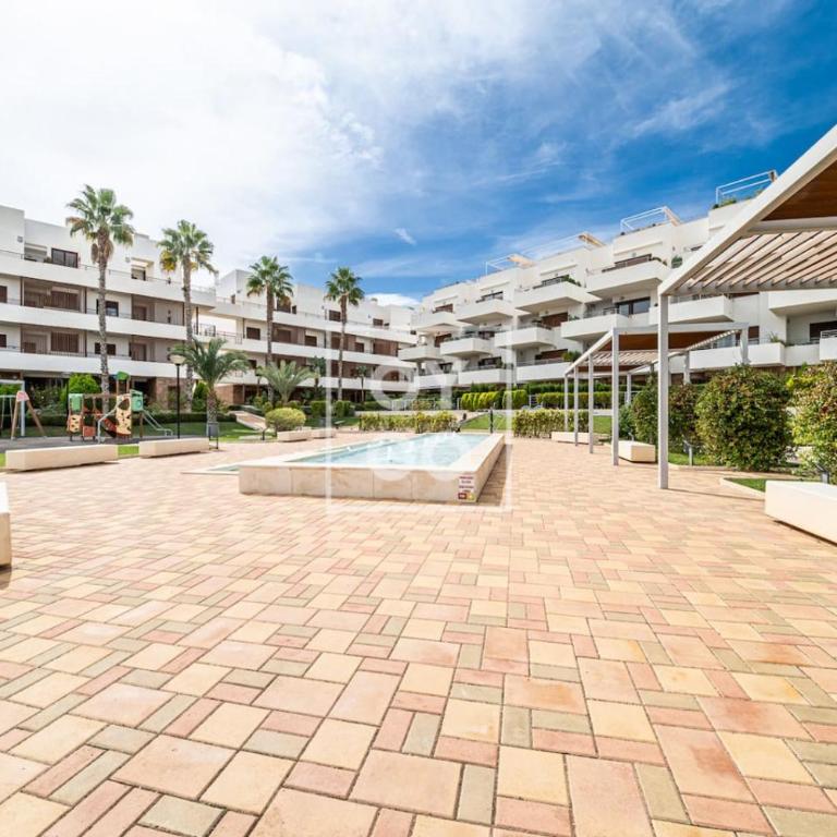La Brisa del Mar apt with sea view, terrace, pool - by OYOOSTAYS - Apartamento de 2 dormitorios con balcón y vistas al mar - 21