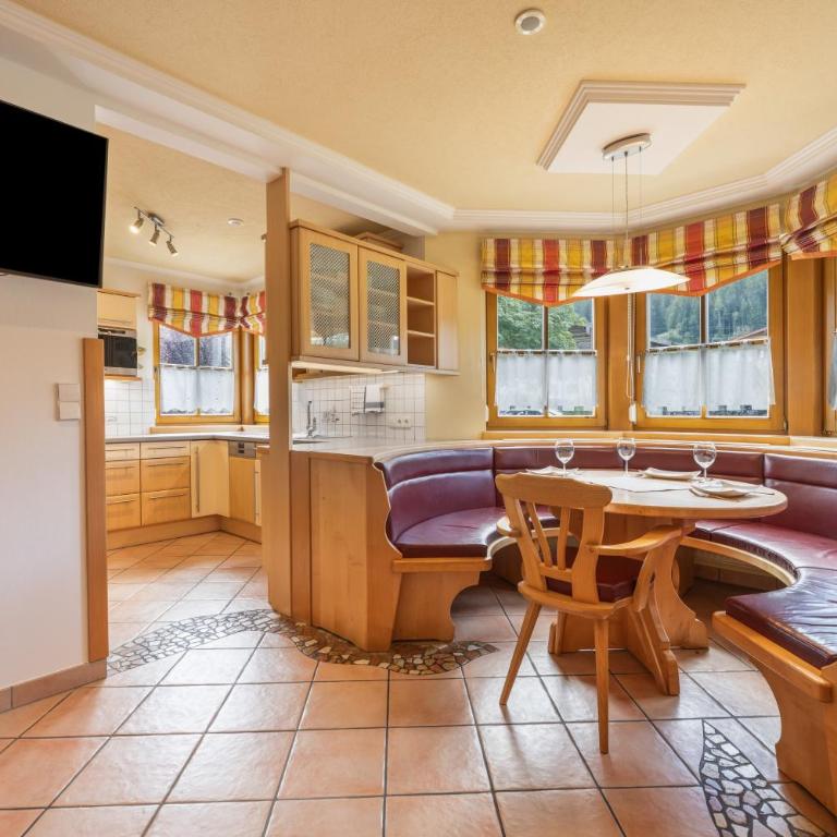 Ferienhaus Kahr - Deluxe-Apartment mit 2 Schlafzimmern und Gartenblick - 13