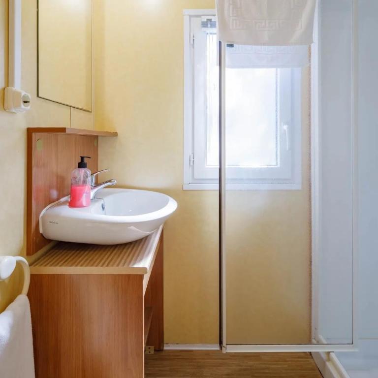 Bungalow D1 - Apartamento Deluxe de 2 dormitorios con vistas al jardín - 9