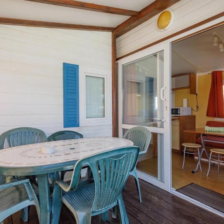 Bungalow D1 - Apartamento Deluxe de 2 dormitorios con vistas al jardín - 1