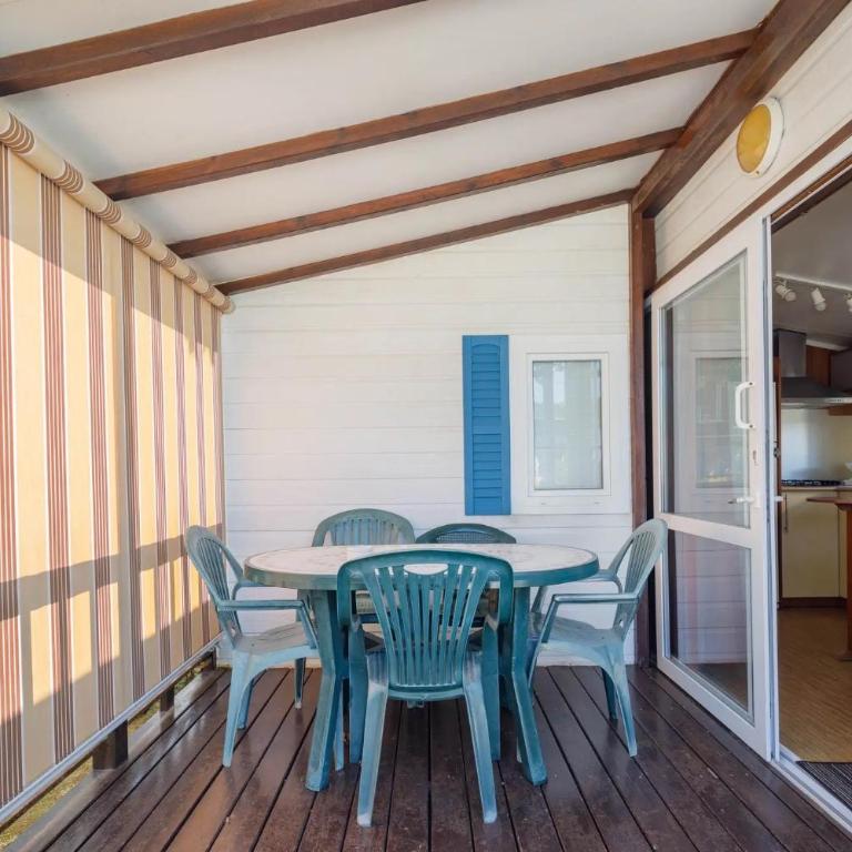 Bungalow D1 - Apartamento Deluxe de 2 dormitorios con vistas al jardín - 14