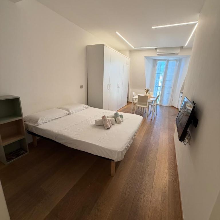 La Mombellina OLTRE HOME HOLIDAYS - Studio - Vue sur Mer - 11