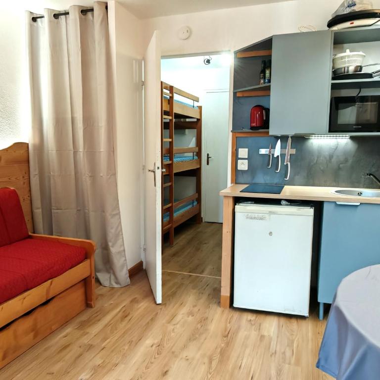 Studio Ella au cœur du village - Appartement 1 Chambre avec Balcon et Vue sur les Montagnes - 4